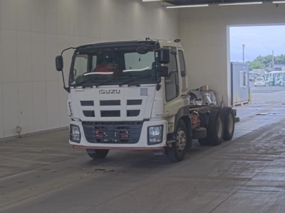 ISUZU GIGA