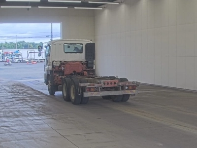 ISUZU GIGA