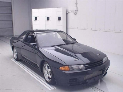 NISSAN SKYLINE