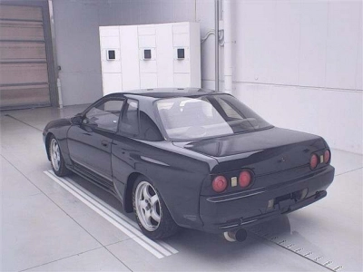 NISSAN SKYLINE