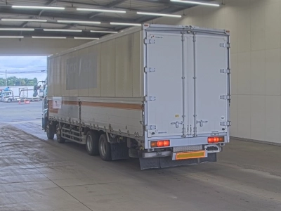 NISSAN DIESEL (UD) QUON