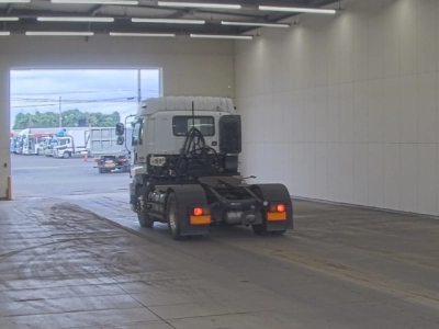 ISUZU GIGA