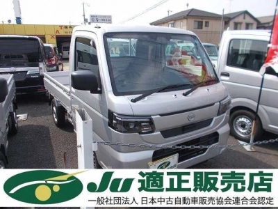 NISSAN CLIPPER