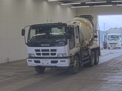 ISUZU GIGA