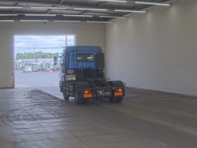 ISUZU GIGA