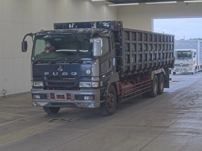 MITSUBISHI FUSO SUPER GREAT