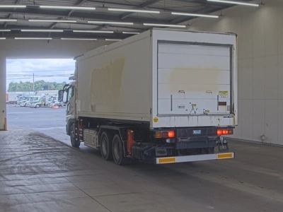 MITSUBISHI FUSO SUPER GREAT