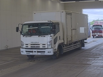 ISUZU FORWARD