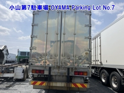 ISUZU GIGA