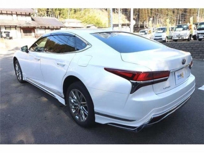 LEXUS LS