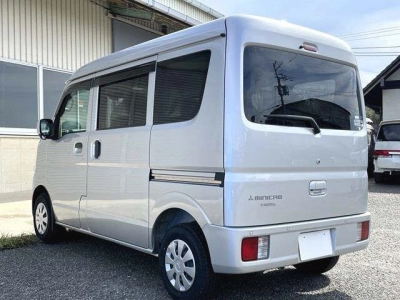 MITSUBISHI MINICAB