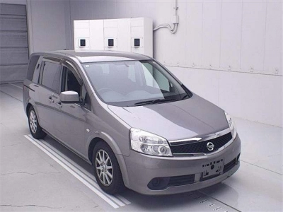 NISSAN LAFESTA