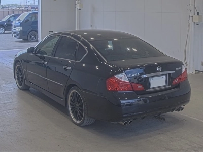 NISSAN FUGA