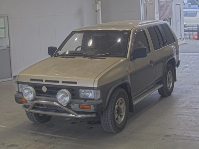 NISSAN TERRANO