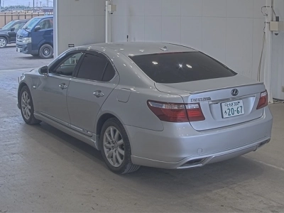 LEXUS LS