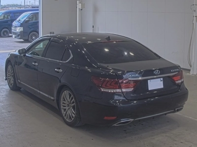 LEXUS LS