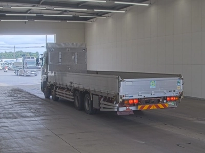 NISSAN DIESEL (UD) QUON