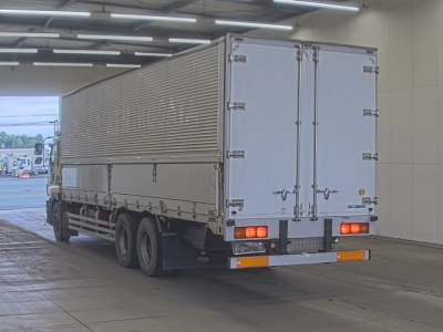 ISUZU GIGA