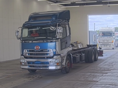 NISSAN UD