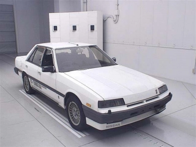 NISSAN SKYLINE