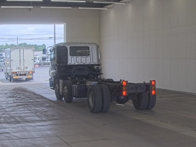 ISUZU GIGA