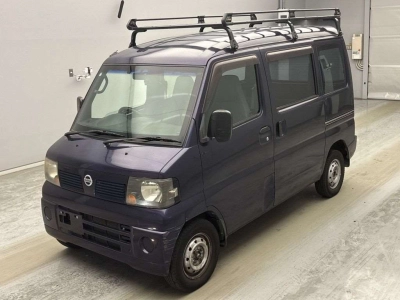 NISSAN CLIPPER VAN