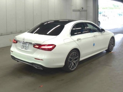 MERCEDES BENZ E CLASS