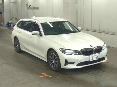 BMW 3 SERIES