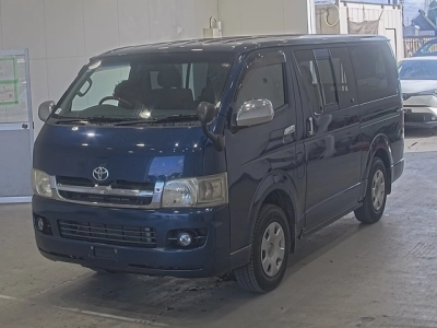 TOYOTA REGIUS ACE