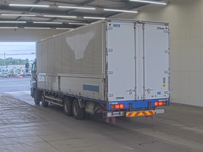 ISUZU GIGA
