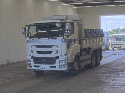 ISUZU GIGA