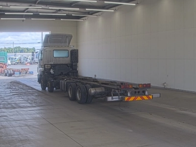 ISUZU GIGA