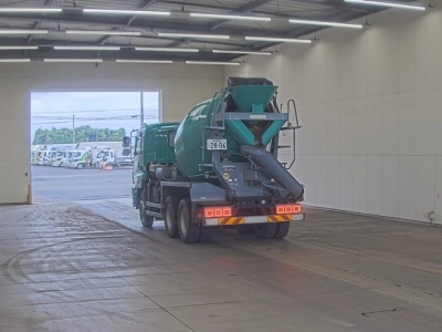ISUZU GIGA