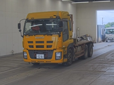 ISUZU GIGA