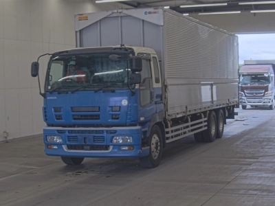 ISUZU GIGA