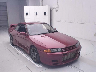 NISSAN SKYLINE