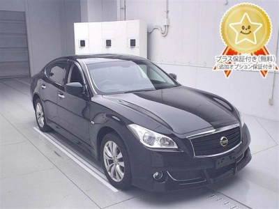 NISSAN FUGA