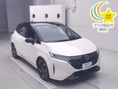 NISSAN AURA
