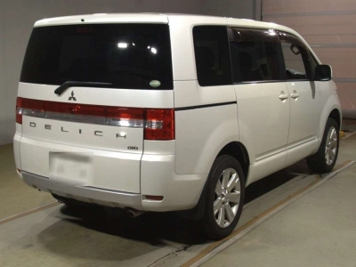 MITSUBISHI DELICA D:5