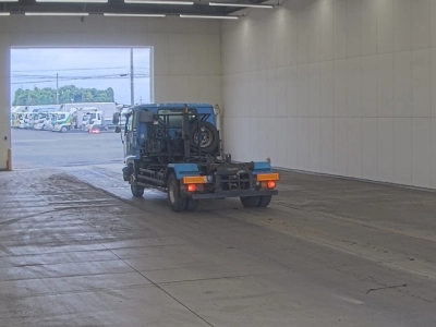 ISUZU FORWARD