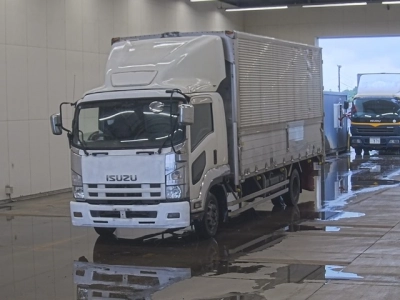 ISUZU FORWARD
