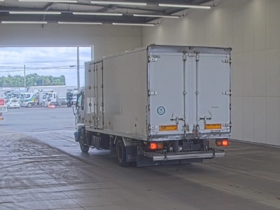 ISUZU FORWARD