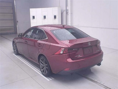 LEXUS IS