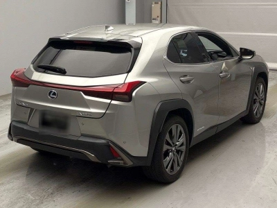 LEXUS UX