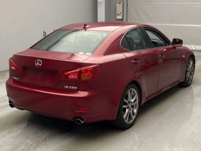 LEXUS IS