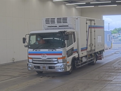 NISSAN UD