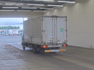 MITSUBISHI FUSO FIGHTER