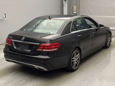 MERCEDES BENZ E CLASS