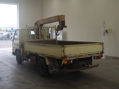 MITSUBISHI CANTER