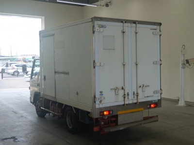 MITSUBISHI CANTER